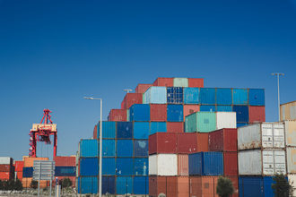 Shippng exportcontainers photo adobe stock e