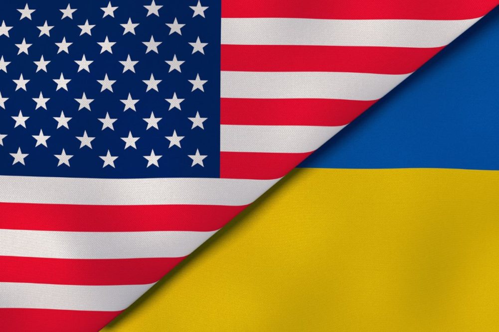 US Ukraine flags