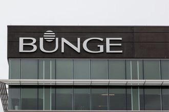 Bunge_St. Louis Missouri headquarters_cr Adobe Stock_E.jpg