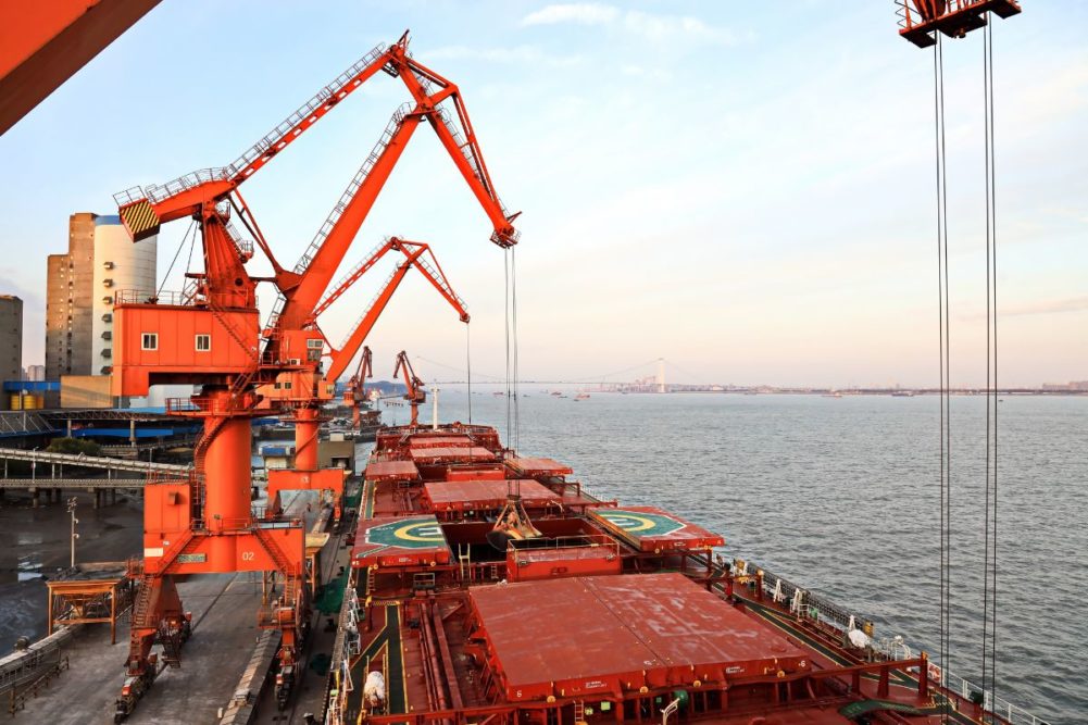 China grain ship Port Jiangyin China_cr ©MASTERSKUZ55 - STOCK.ADOBE.COM_e.jpg