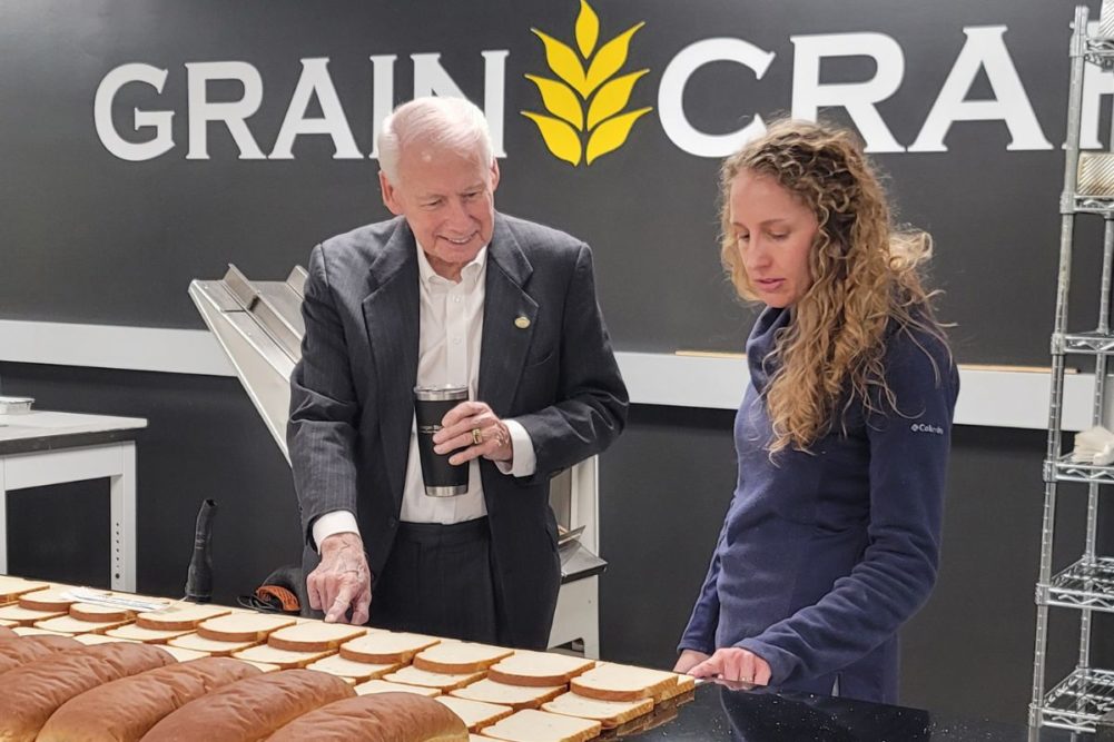 Grain Craft_Innovation and Quality Lab_Kansas State_Bill Synder_©GRAIN CRAFT_e.jpg