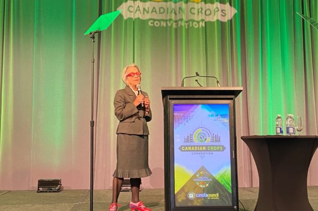 Canadian Crops Conference_-Janice Gross Stein_University Toronto_©SOSLAND PUBLISHING CO._e.jpg