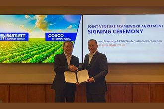 Bartlett_POSCO_signing ceremony_Jeong Tak_Kirk Aubry_©BARTLETT.jpg