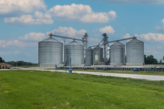 Scoular_Adrian Missouri grain elevator_sustainability hub_©SCOULAR_e.jpg
