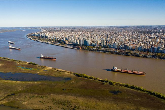Rosario Argentina_Parana River_©ARI MANUEL WIRESTOCK - STOCK.ADOBE.COM_e.jpg